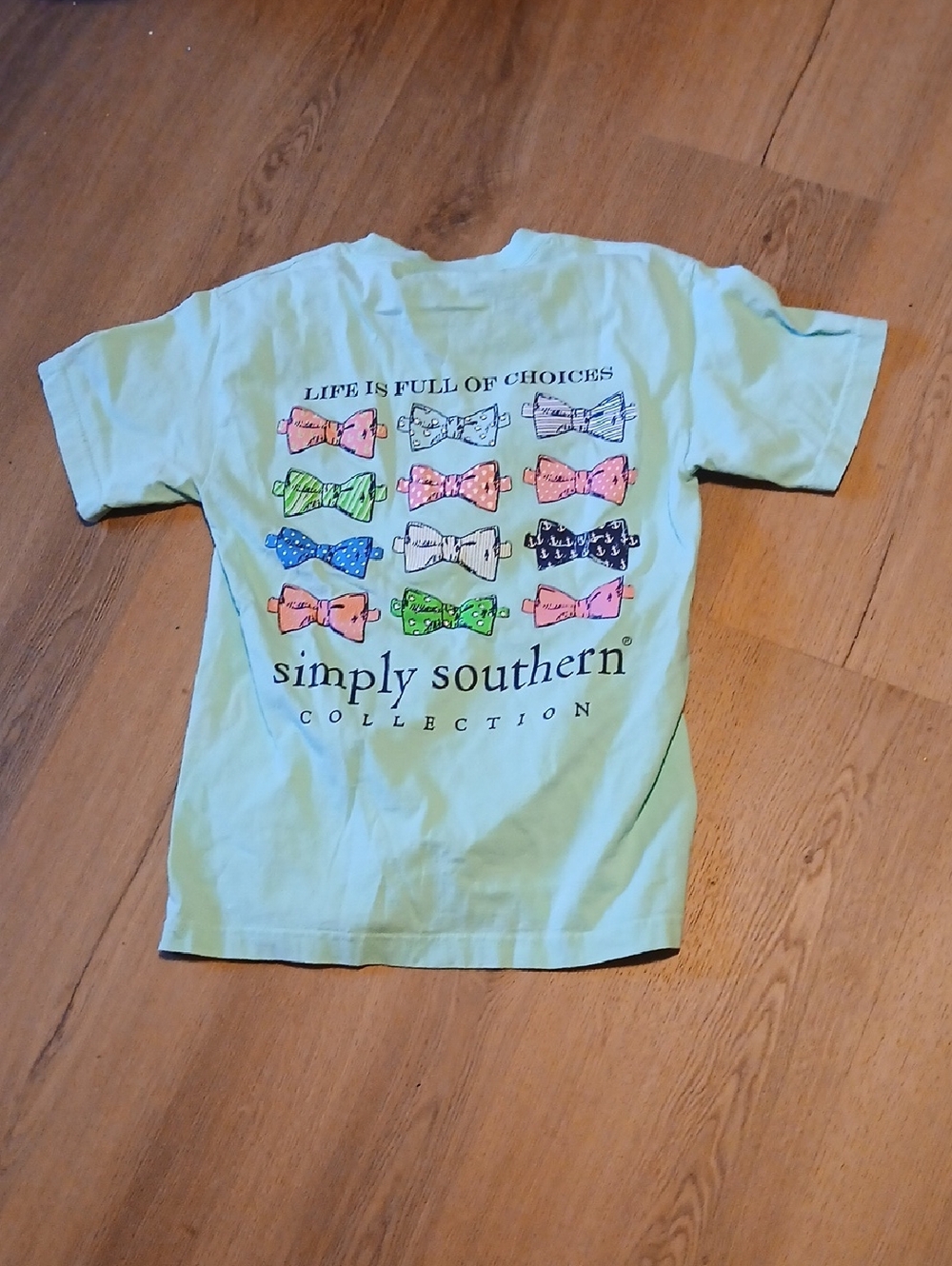 Simply Southern Mint Green Bow Pattern Tee